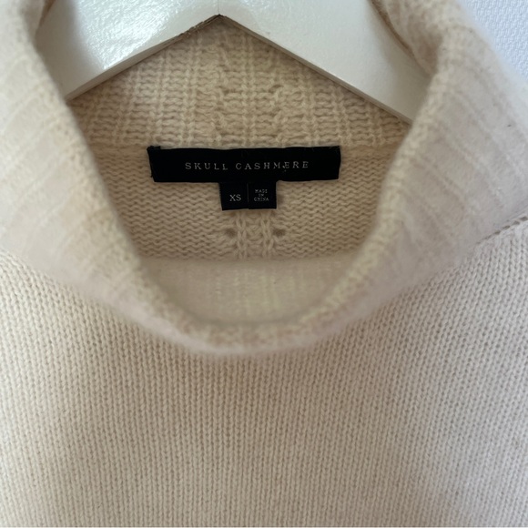 Skull Cashmere cream turtleneck sweater - Picture 3 of 5